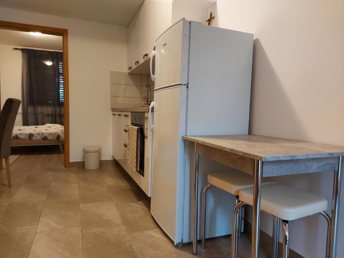 Apartment Ana Изола Екстериор снимка
