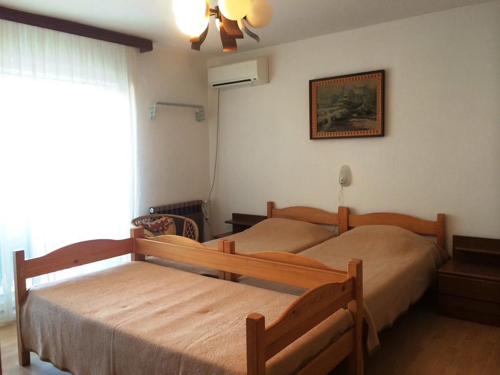 Apartment Ana Изола Екстериор снимка