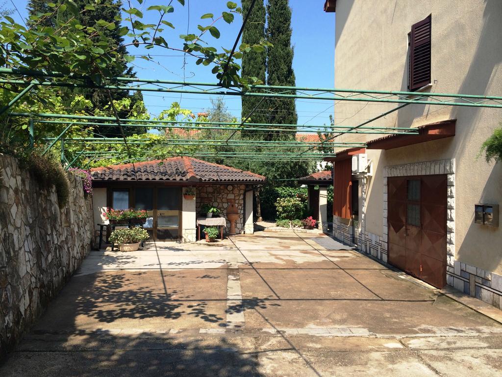Apartment Ana Изола Екстериор снимка