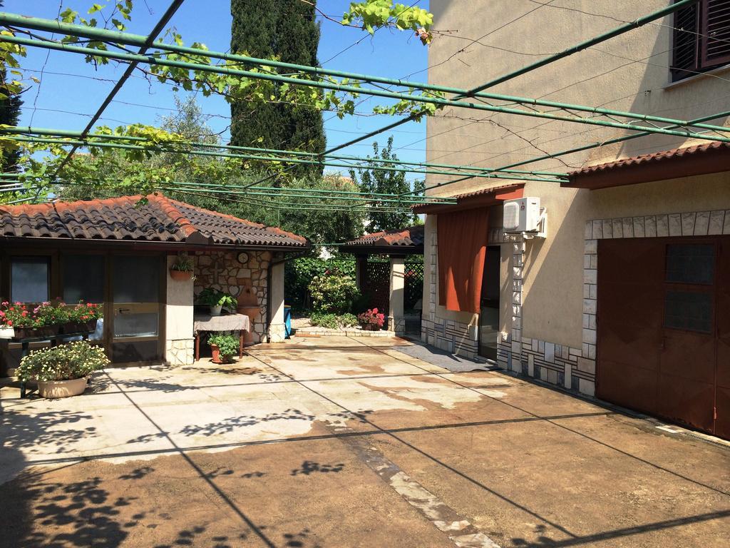 Apartment Ana Изола Екстериор снимка